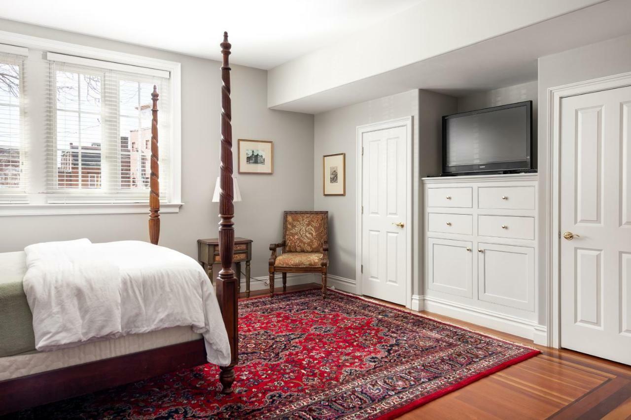 Pelham Court Apart-hotel 3*